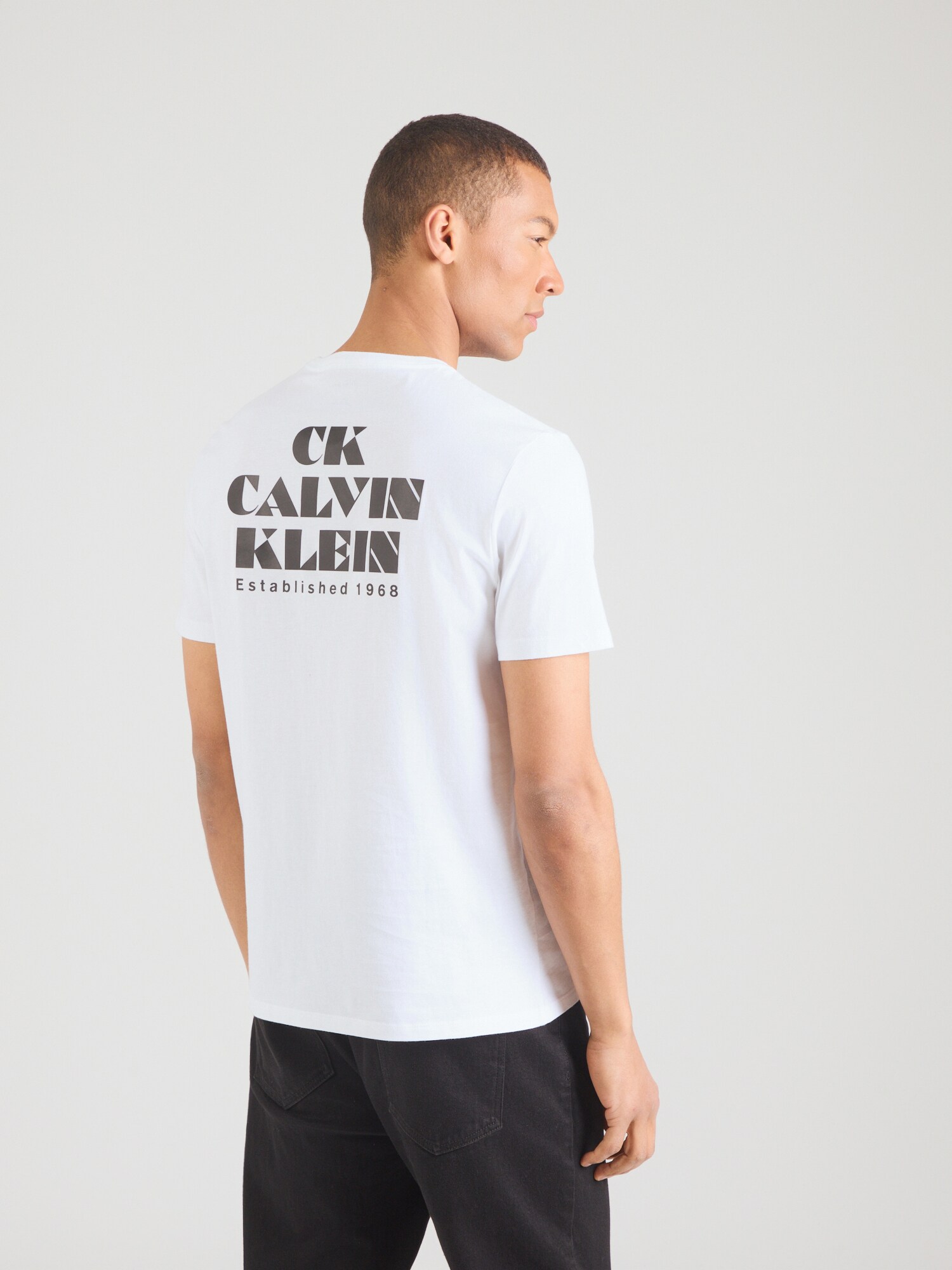 Calvin Klein Jeans Camiseta 'Logo Graphic' negro / blanco – imagen 7