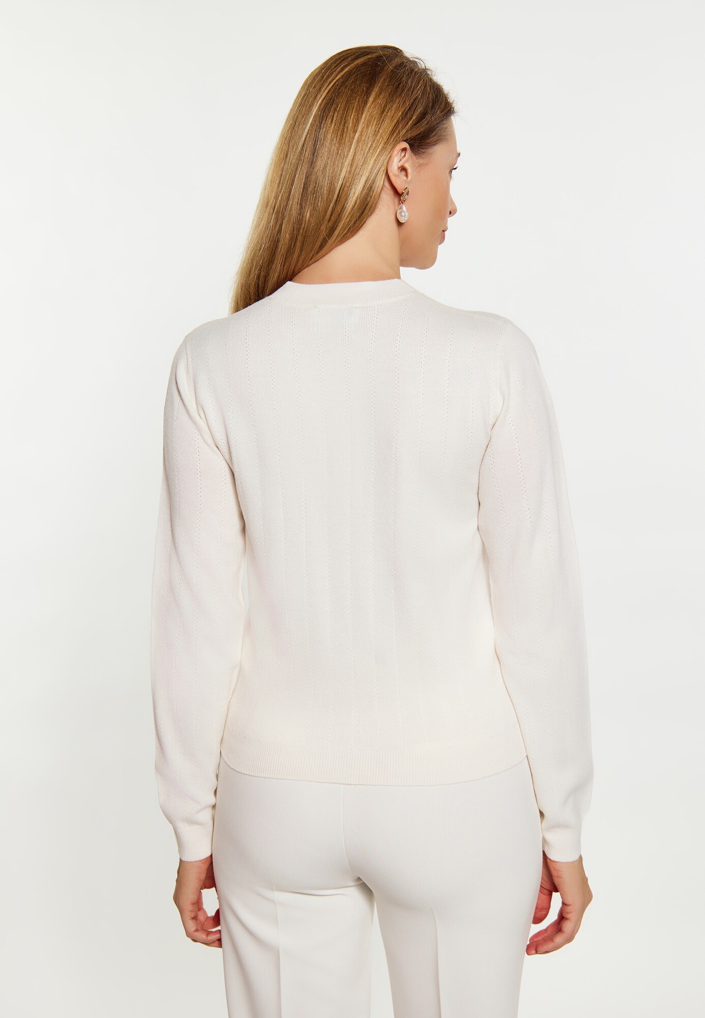 Thumbnail - Usha Pullover