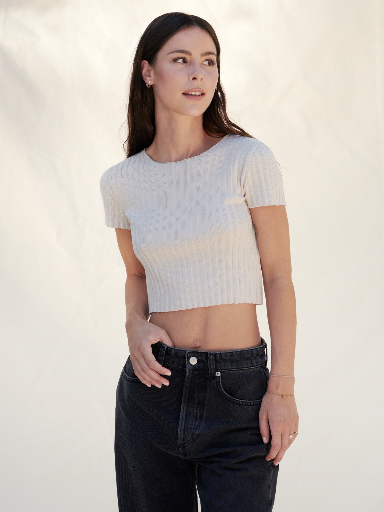 A LOT LESS Tričko 'Samantha' šedobiela (obrázok 6)