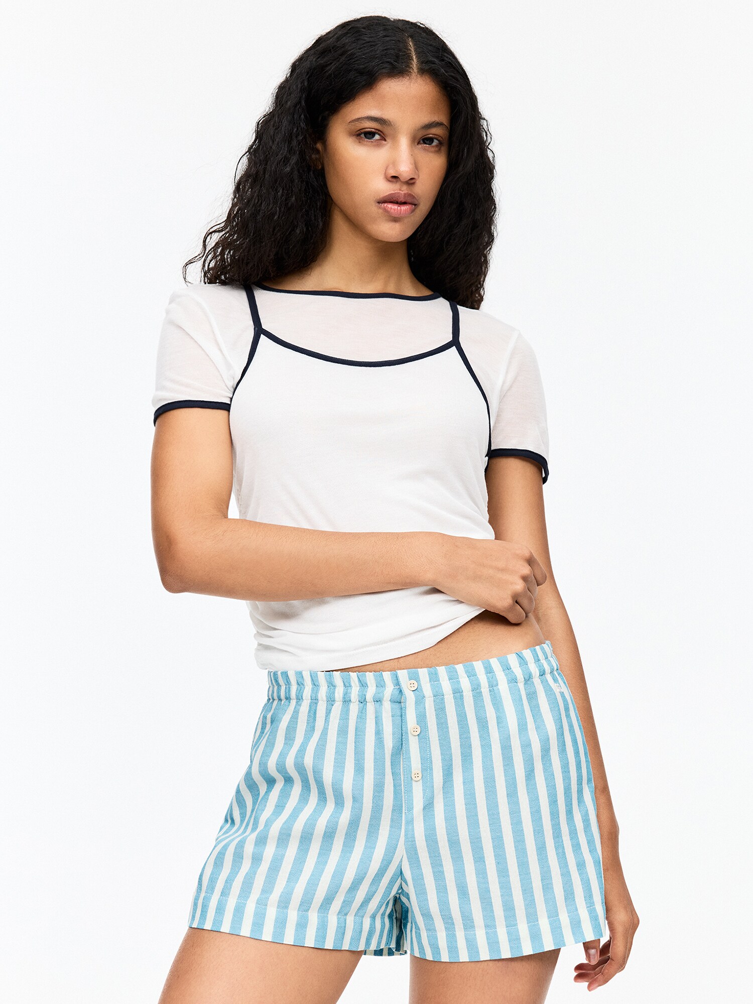Pull&Bear Nadrág  világoskék / fehér termék 2. képe