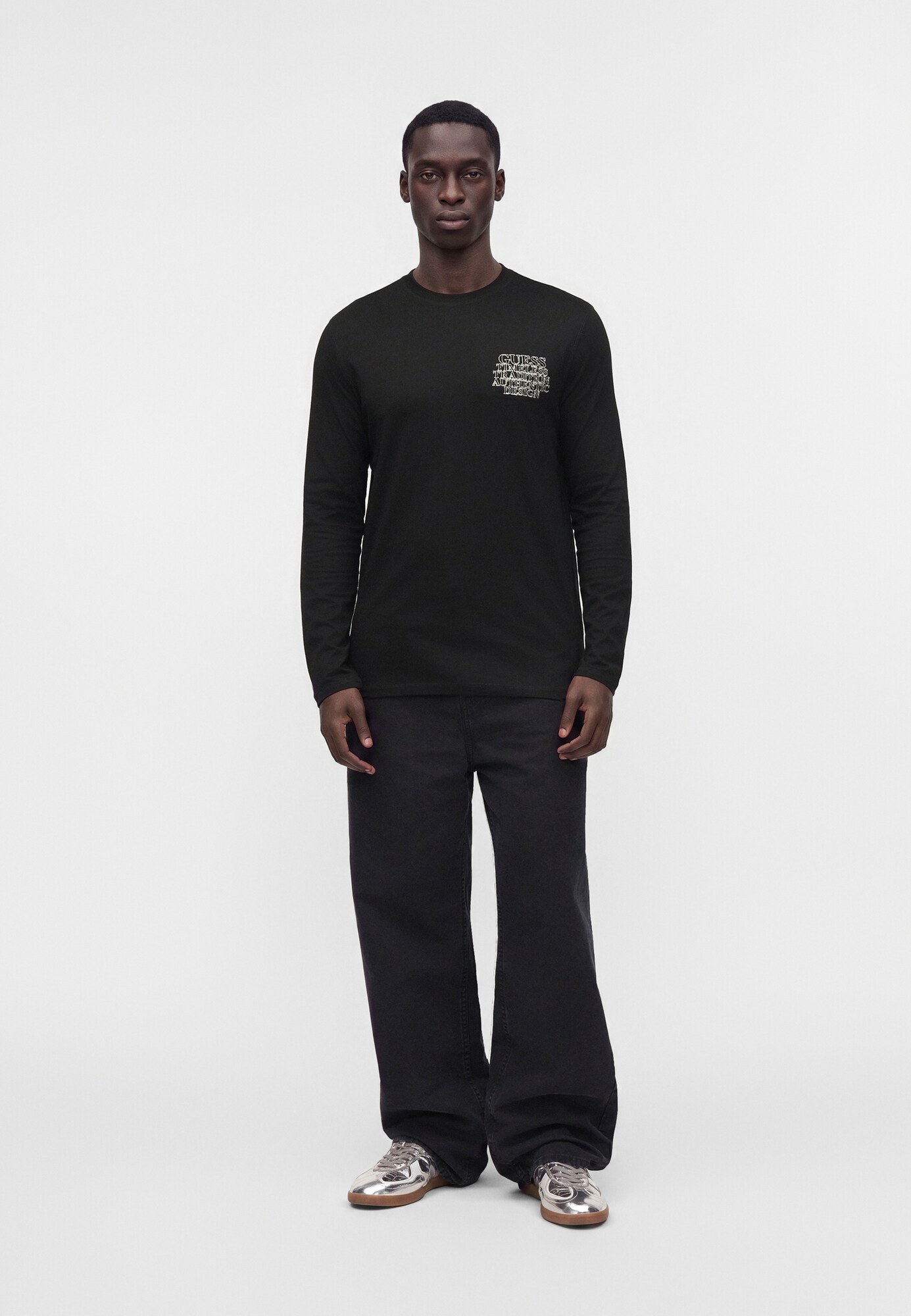 GUESS Camiseta  negro / blanco – imagen 17