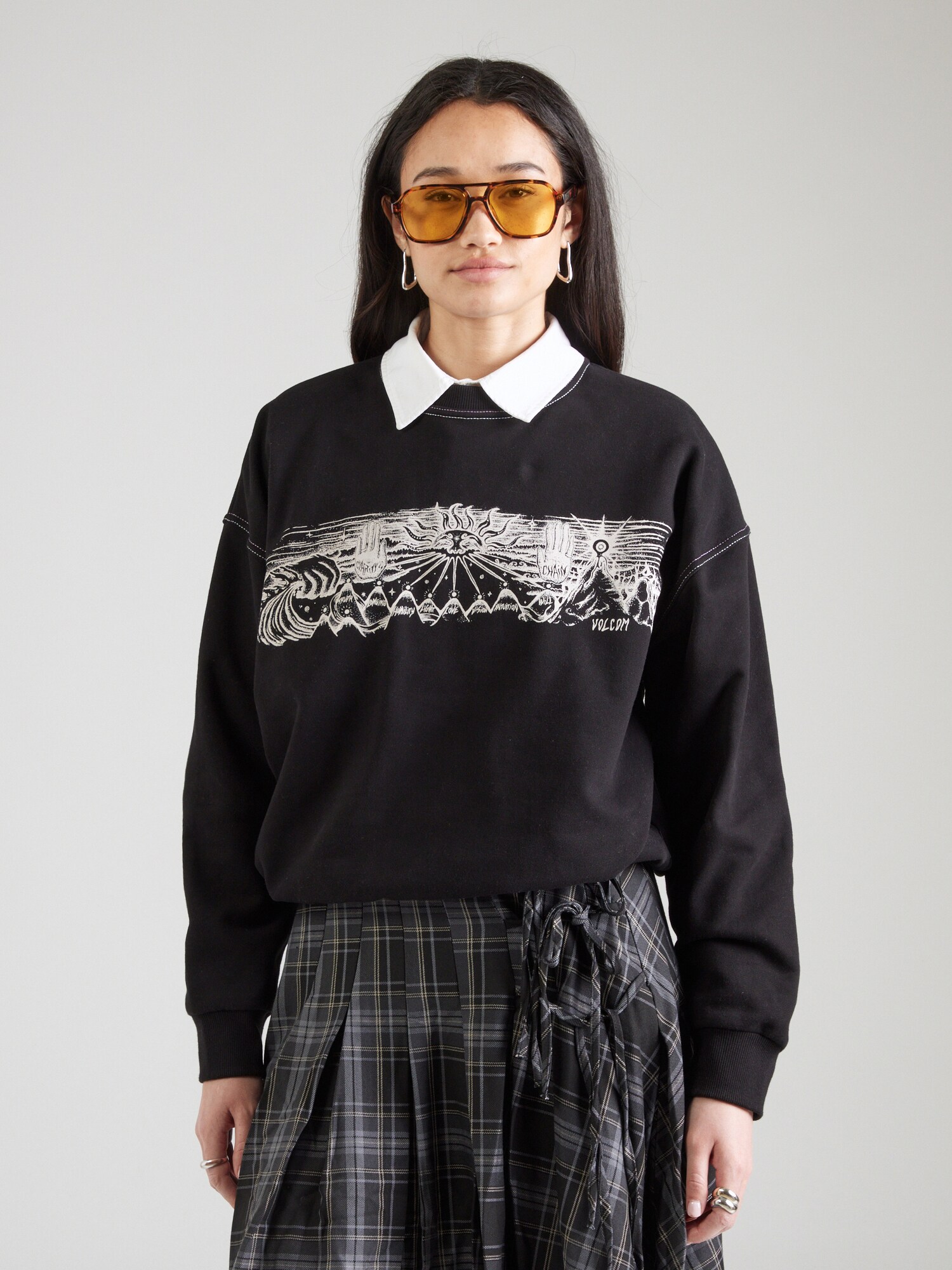 Volcom Tréning póló 'ALIX'  fekete / fehér termék 2. képe