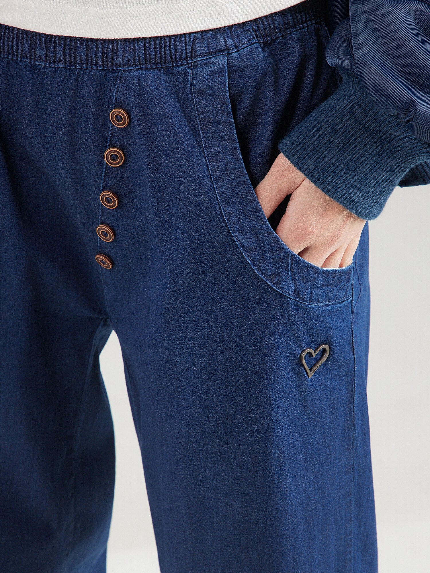 alife & kickin Džínsy 'AlexisAK' modrá denim (obrázok 5)