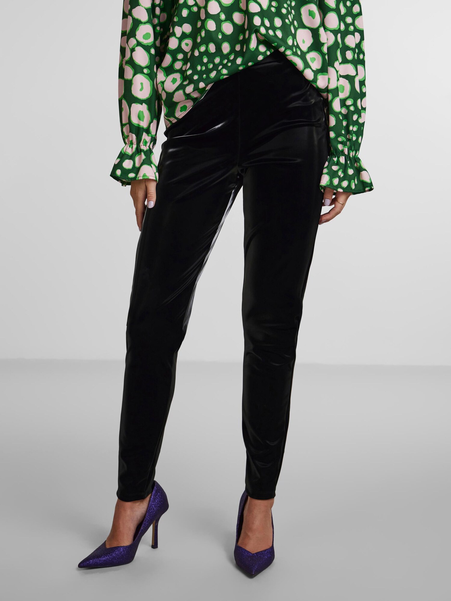 PIECES Leggings 'NIBBA'  fekete termék 2. képe