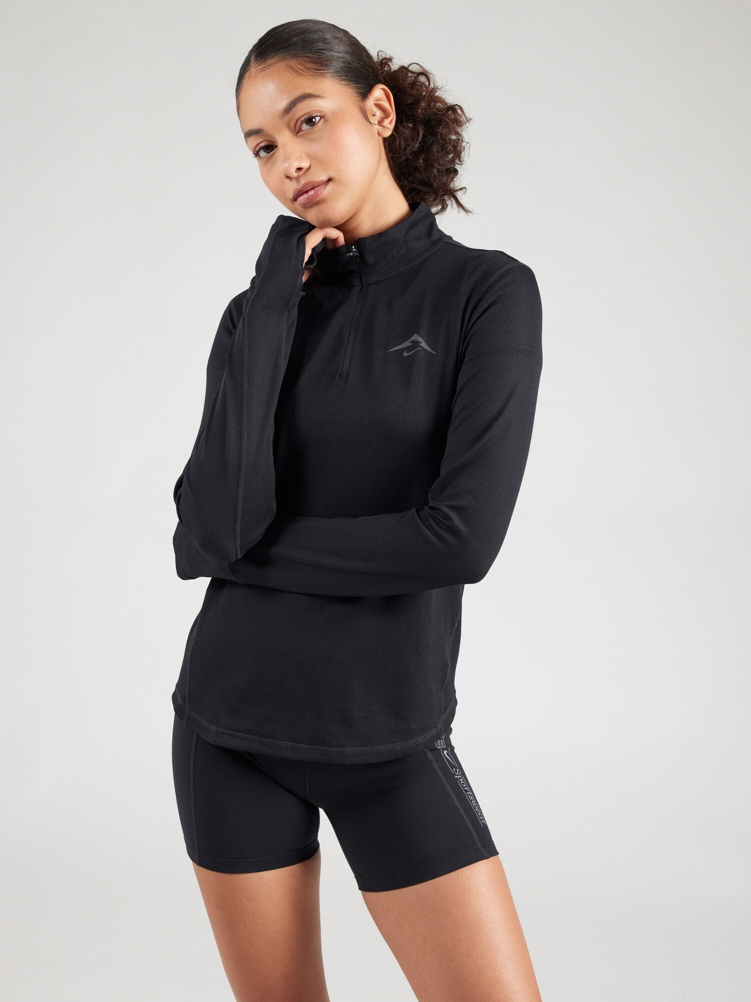 NIKE Sport szabadidős felsők 'TRAIL'  fekete termék 2. képe