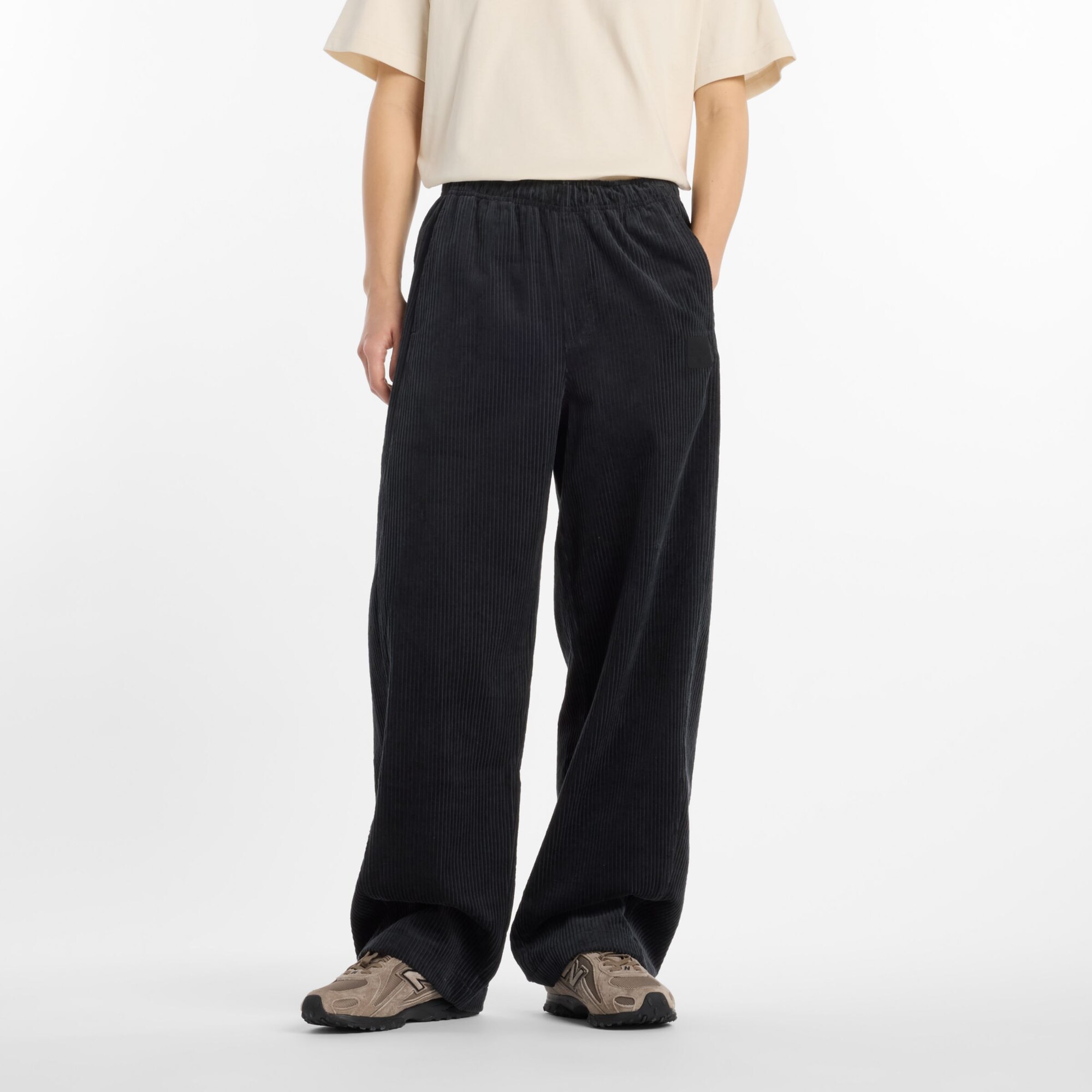 New balance Pantalón negro – imagen 1