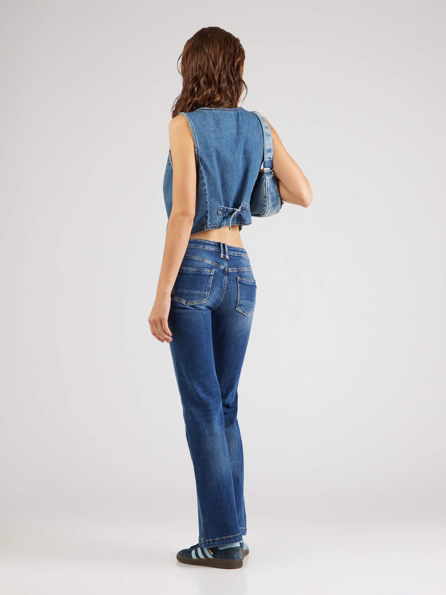 Thumbnail - Jeans 'Davao'