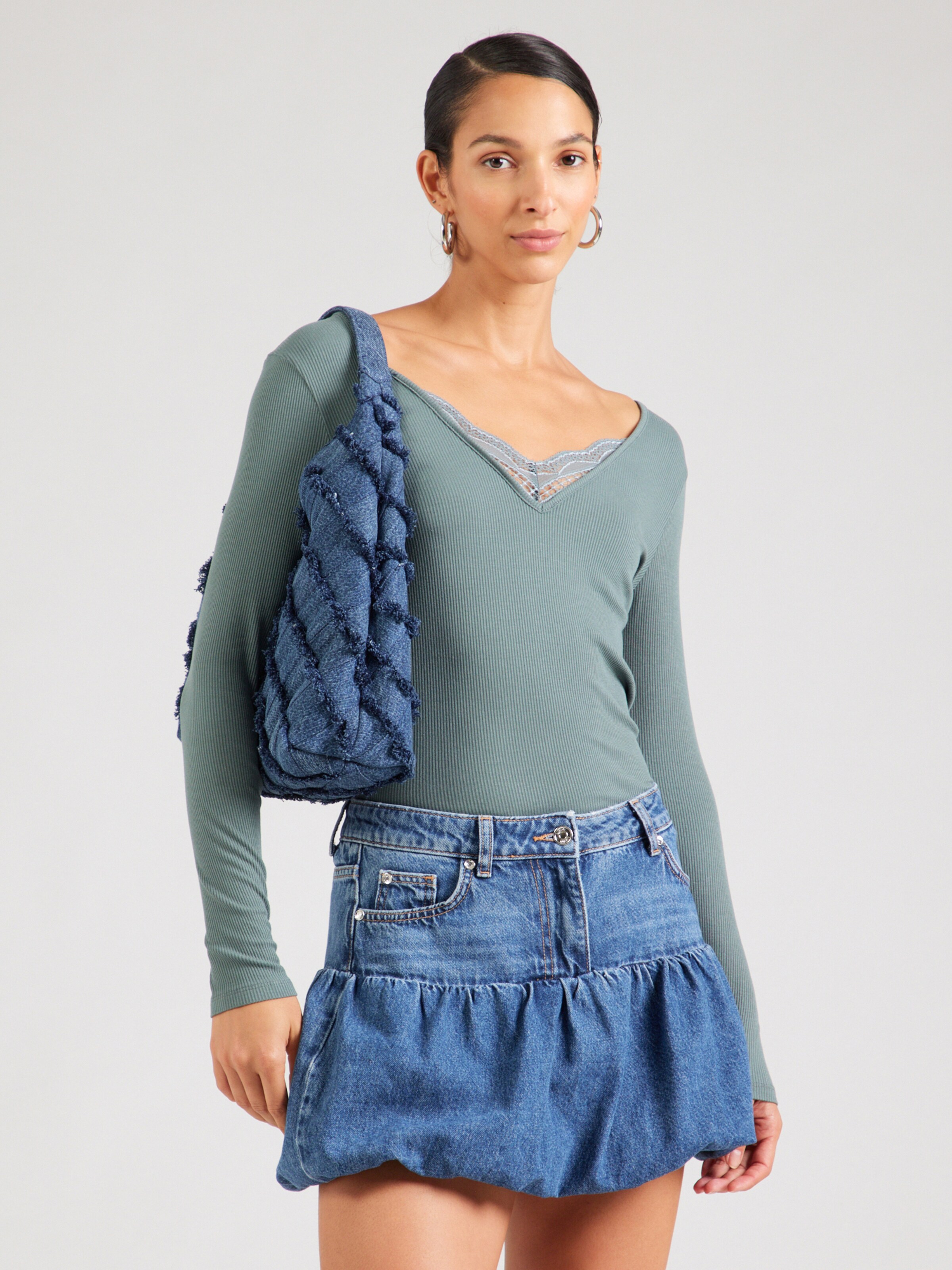 ABOUT YOU Tricou 'Christina' femei gruen xs