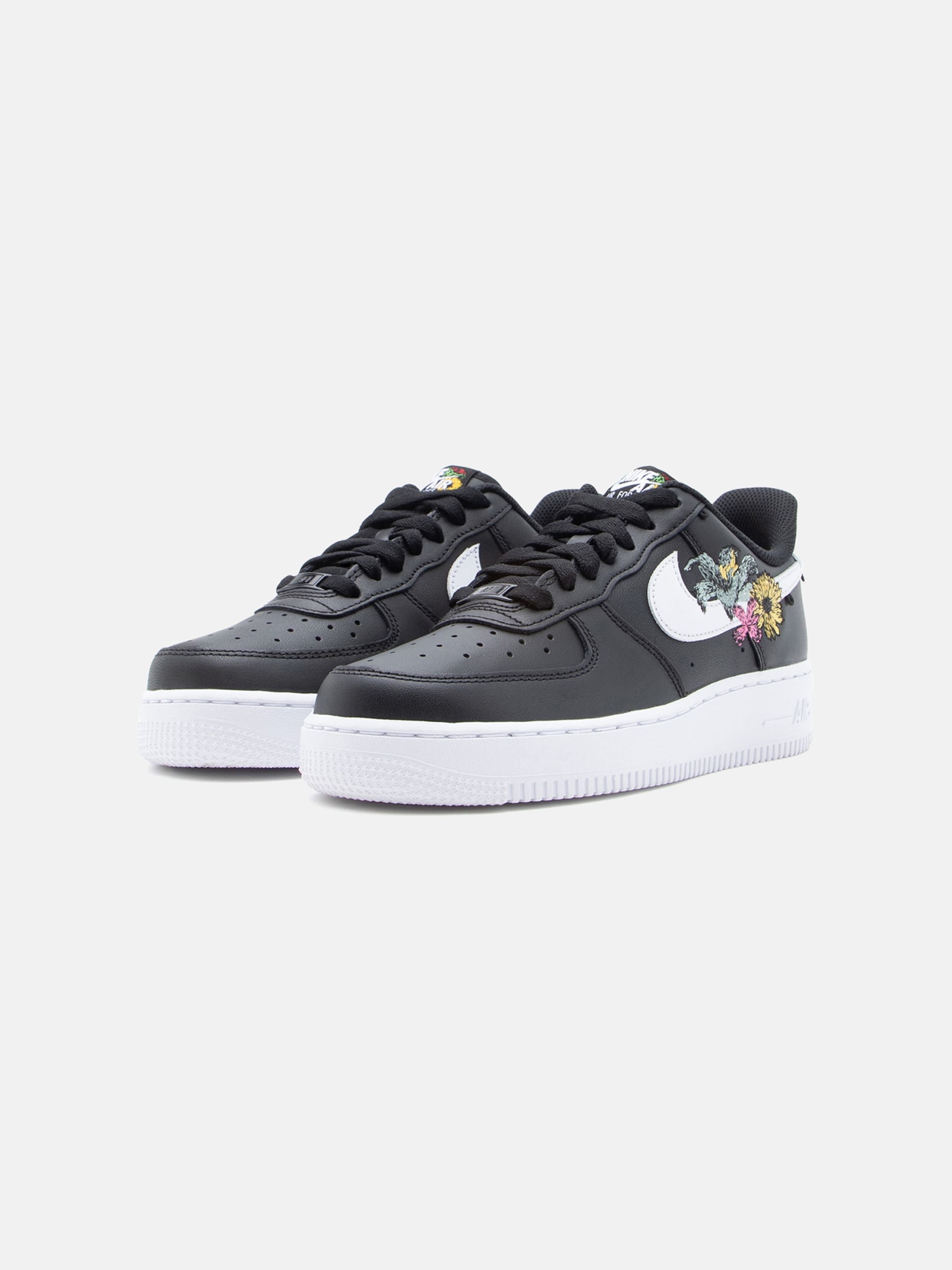 Nike Sportswear Rövid szárú sportcipők 'Air Force 1 '07 Premium' női fekete 38